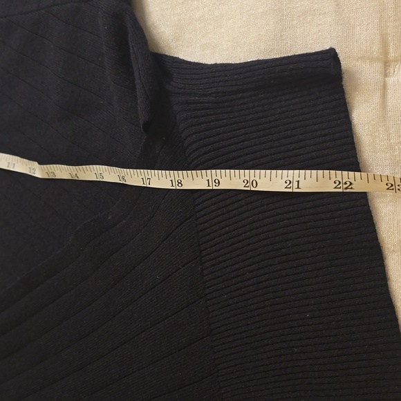 COZY CO. Black wrap sweater. Viscose 55% Poliester 30% Nylon 15% - Picture 12 of 14